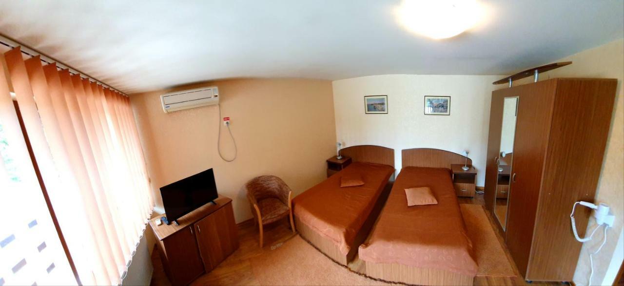 La Salcii Motel กาลาราช ภายนอก รูปภาพ